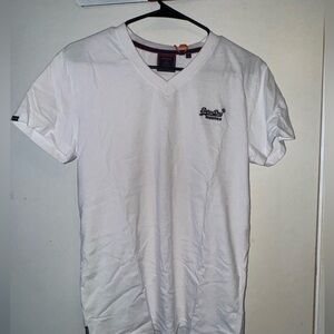 Superdry Essential V-Neck Tee